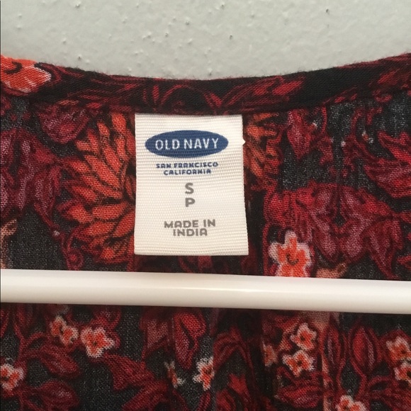 Beautiful Old Navy peasant blouse - Picture 3 of 4
